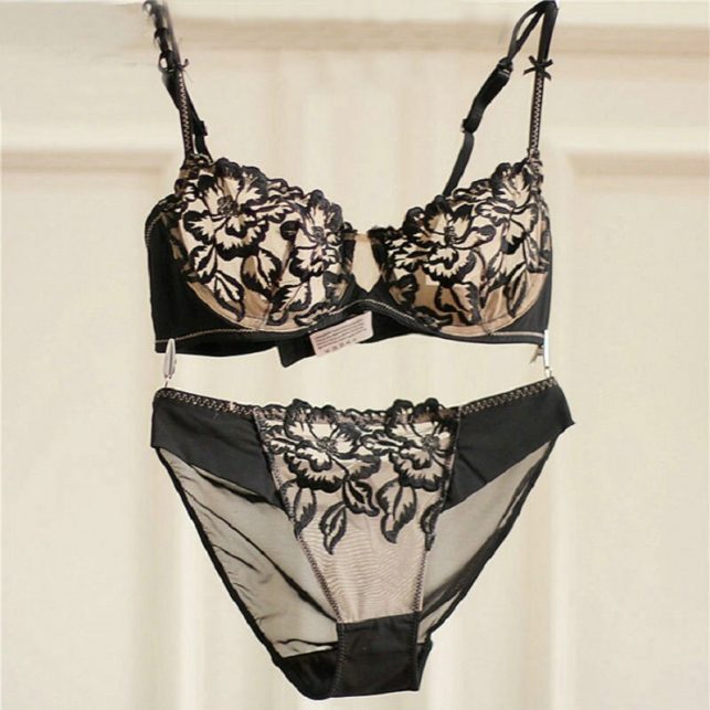 Sexy Black Lingerie Set Women Lady's Underwear bra brief Sets Sexy Lace Embroidery Push Up Transparent Bra and Panties