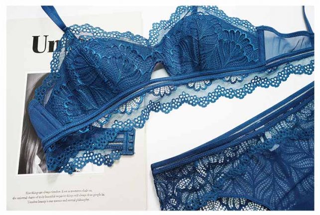 Munllure Fashion Eyelash Lace Thin Women Triangle Cup Underwear Sexy Hollow Out Solid Lace Bra Set Lingerie New